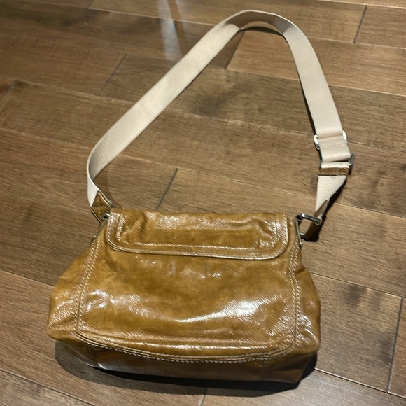 Michael Kors leather crossbody - Picture 3 of 7